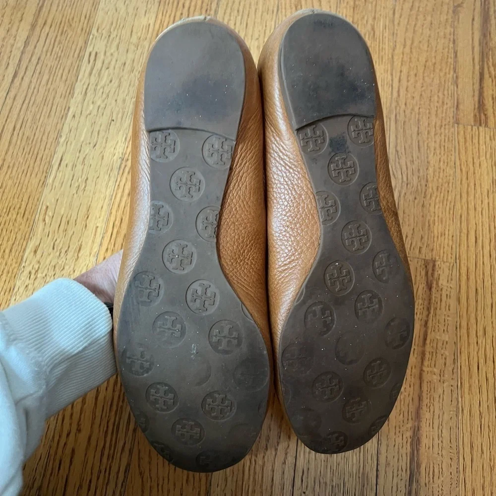 Tory Burch Brown Leather Reva Flats with Iconic Logo Casual Size 8.5/9